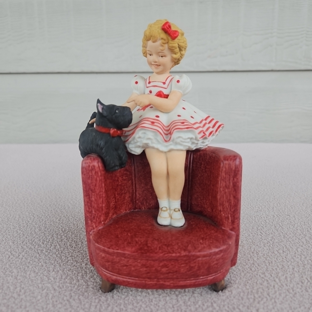 Shirley Temple Stand Up & Cheer Figurine Porcelain Nostalgia Collectible VTG - Picture 3 of 11